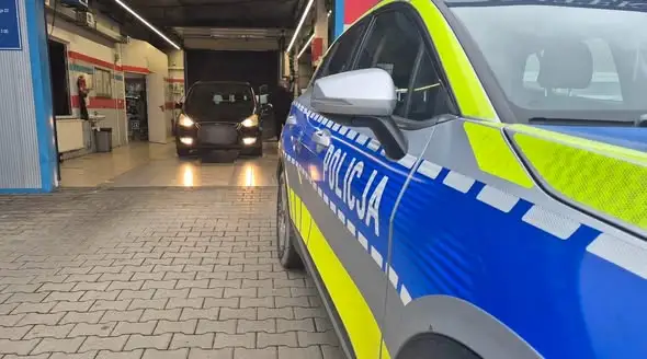 Lubartów: Policja włącza się w kampanię „Twoje światła – Nasze bezpieczeństwo”