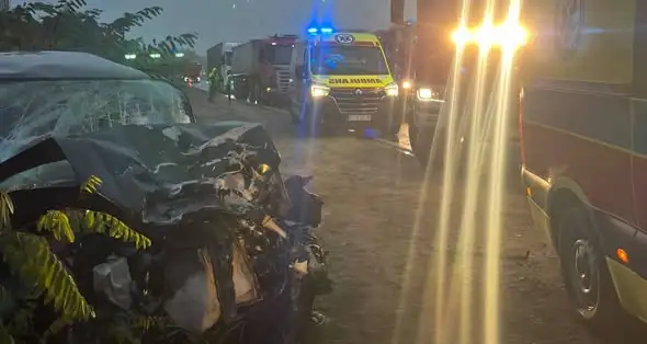Obwodnica Lubartowa przejezdna po porannym zderzeniu ciężarówki z autem osobowym