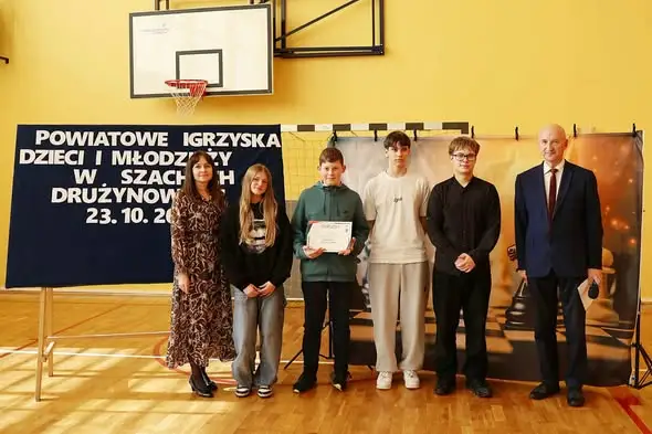 Szachy drużynowe: rekordowa frekwencja i awanse w powiecie ropczycko-sędziszowskim