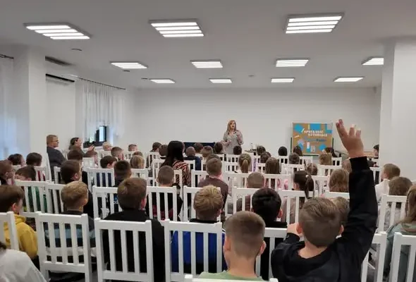 Serniki: uczniowie spotkali się z autorką książek dla dzieci Katarzyną Keller