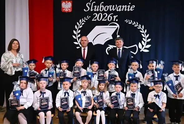 Pierwszoklasiści z Ostrówka złożyli ślubowanie